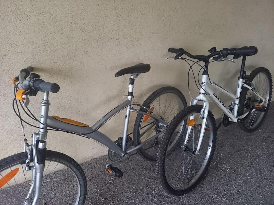 Cosy T2, Meuble De Tourisme 3 Etoiles, Parking Ferme , 2velos, Wi-fi *