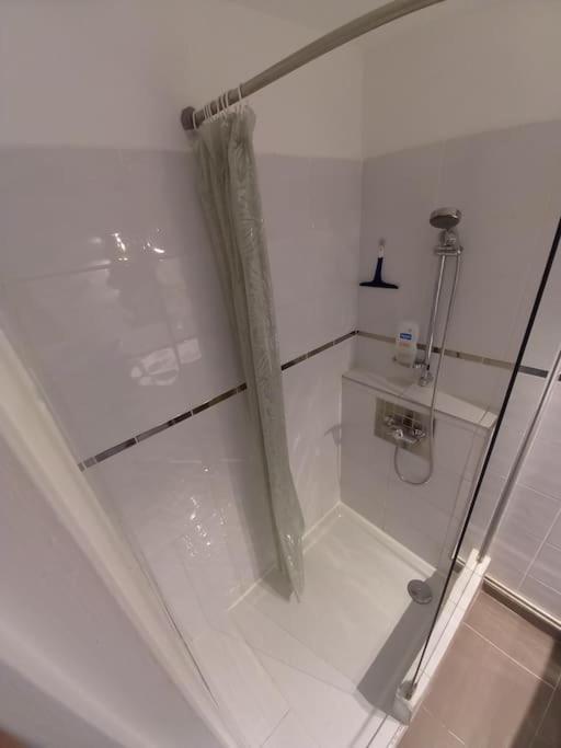 Cosy T2, Meuble De Tourisme 3 Etoiles, Parking Ferme , 2velos, Wi-fi Apartment